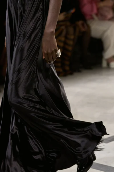 Look 217